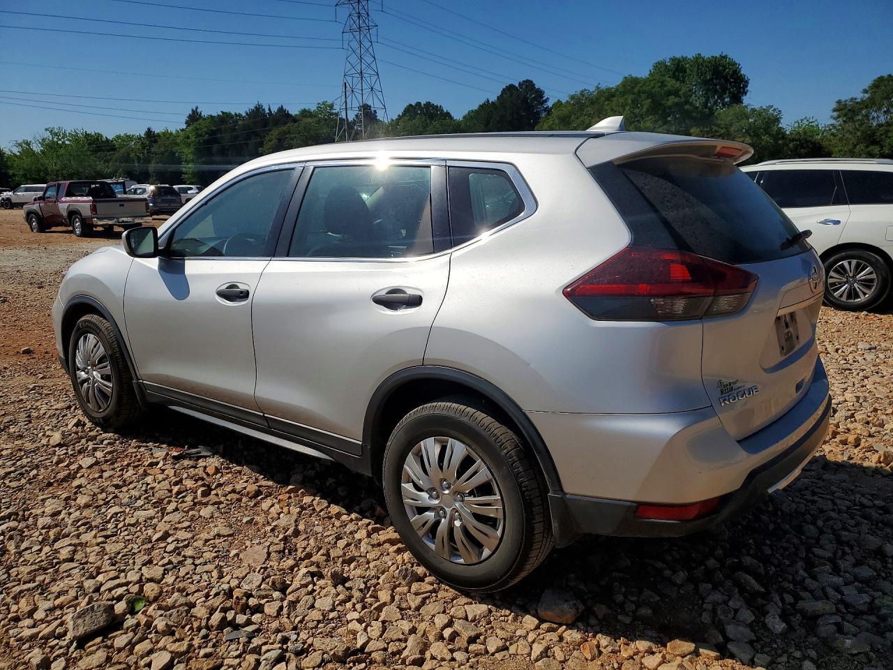 2019 Nissan Rogue S - Image 2