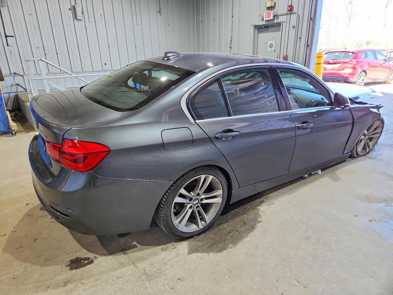 2018 BMW 330 Xi - Image 3
