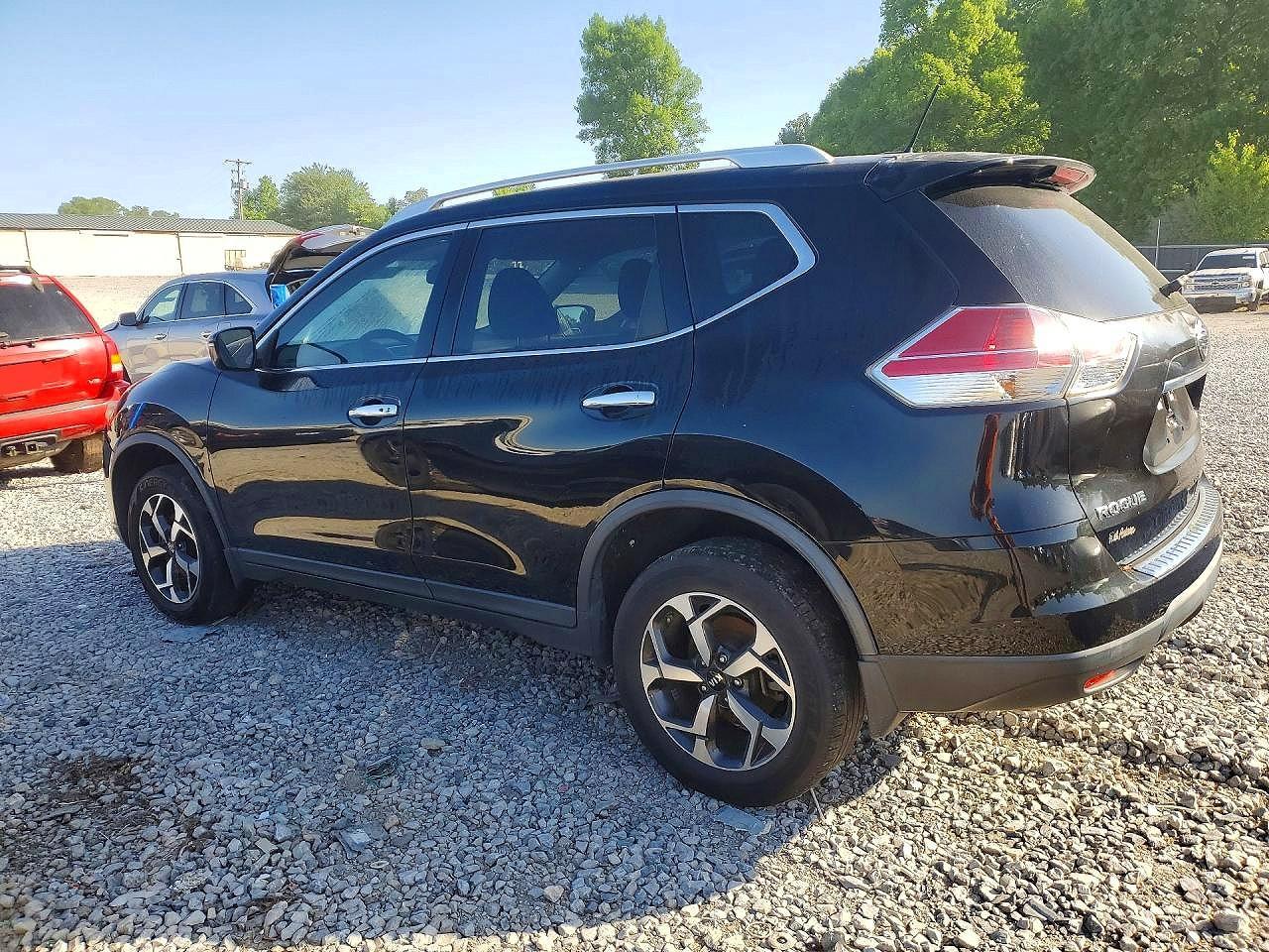 2016 Nissan Rogue Sv - Image 2