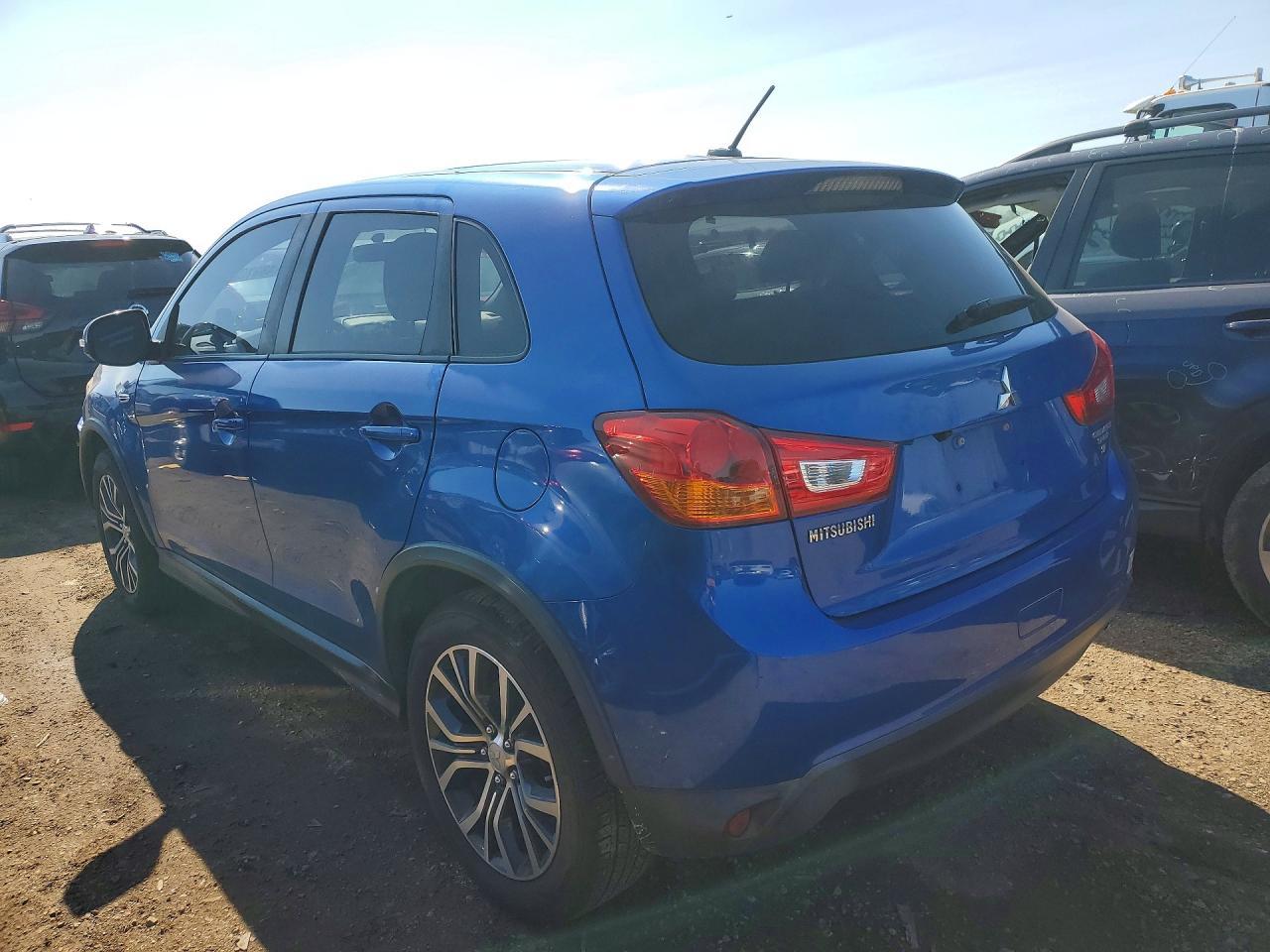 2016 Mitsubishi Outlander Sport Es - Фото 2