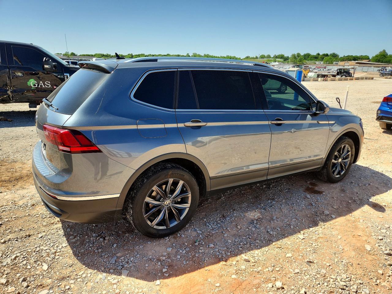 2023 Volkswagen Tiguan Se - Фото 3