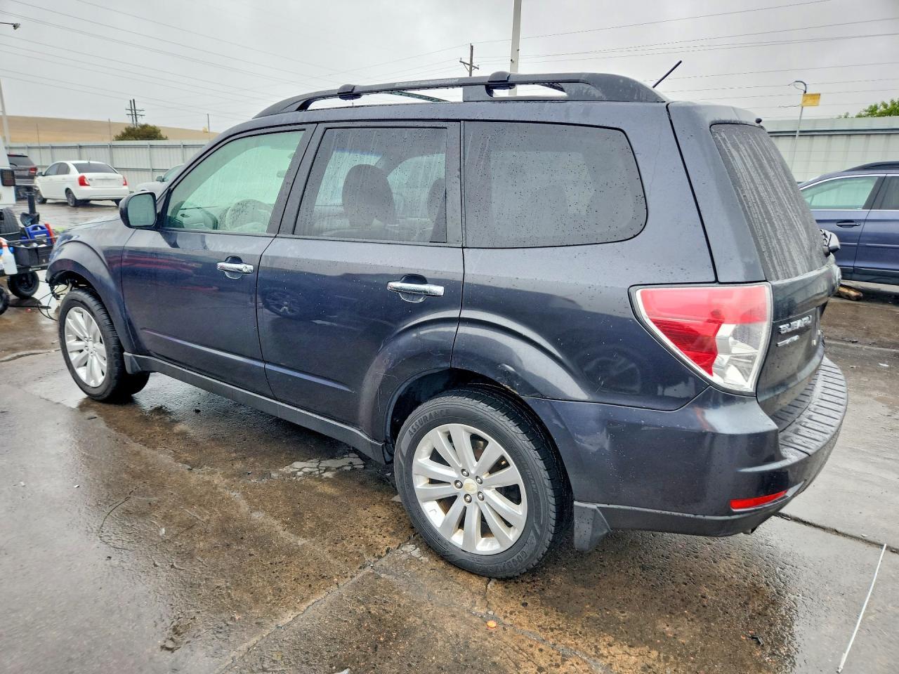 2011 Subaru Forester Limited - Фото 2
