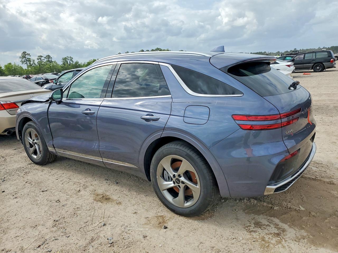 2026 Genesis Gv70 2.5T Select - Image 2