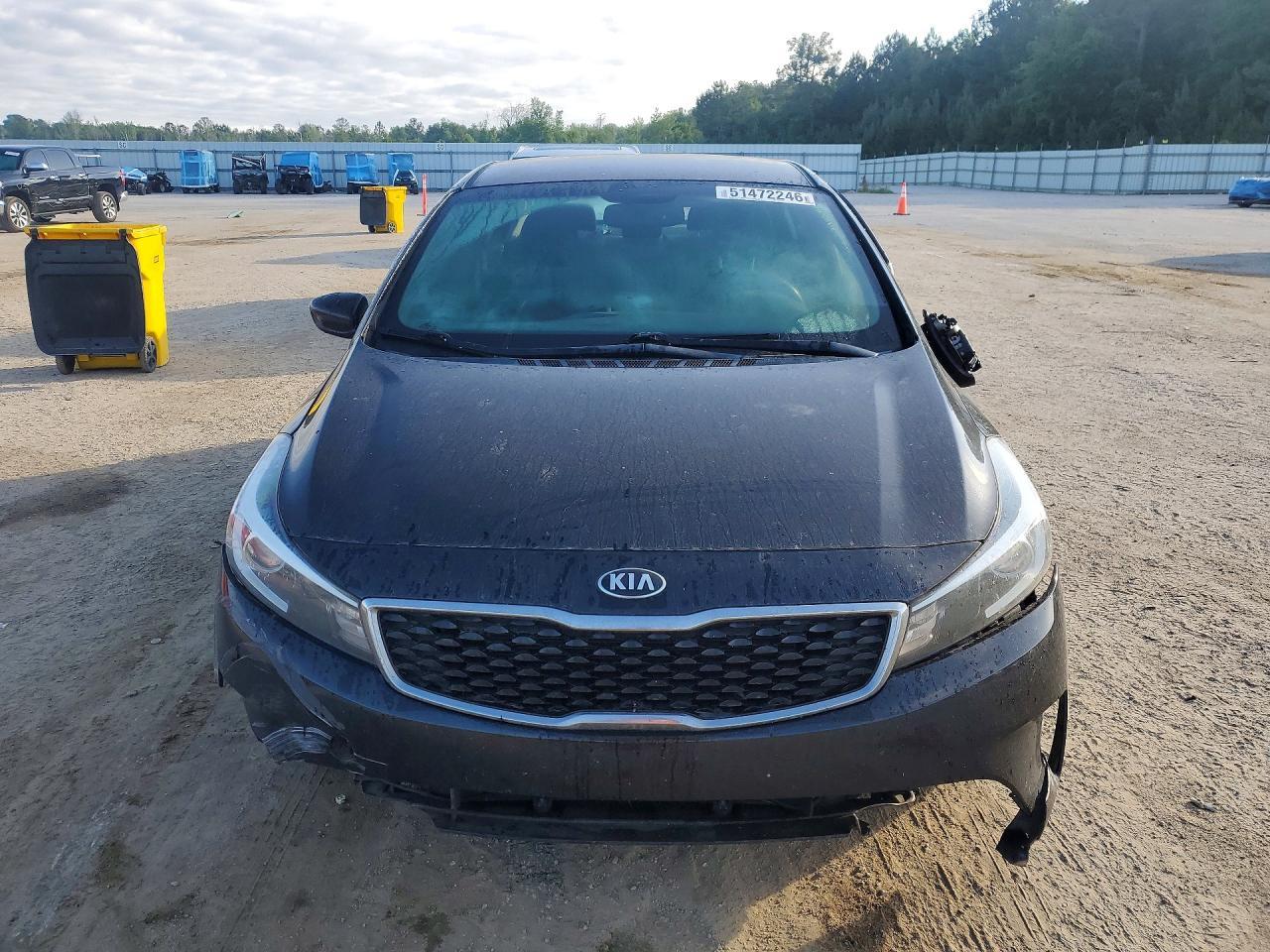 2017 Kia Forte Lx - Image 5