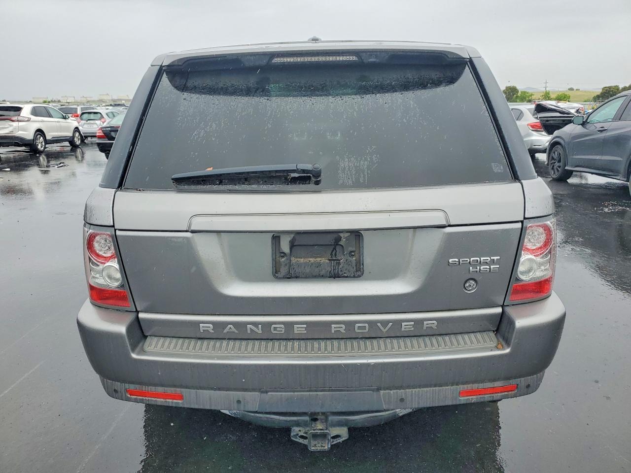 2010 Land Rover Range Rover - Image 6