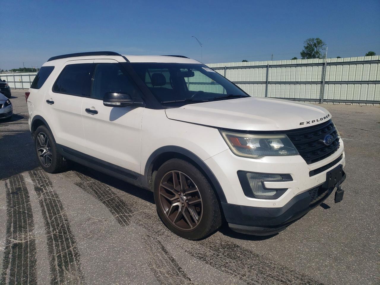 2016 Ford Explorer Sport - Фото 4