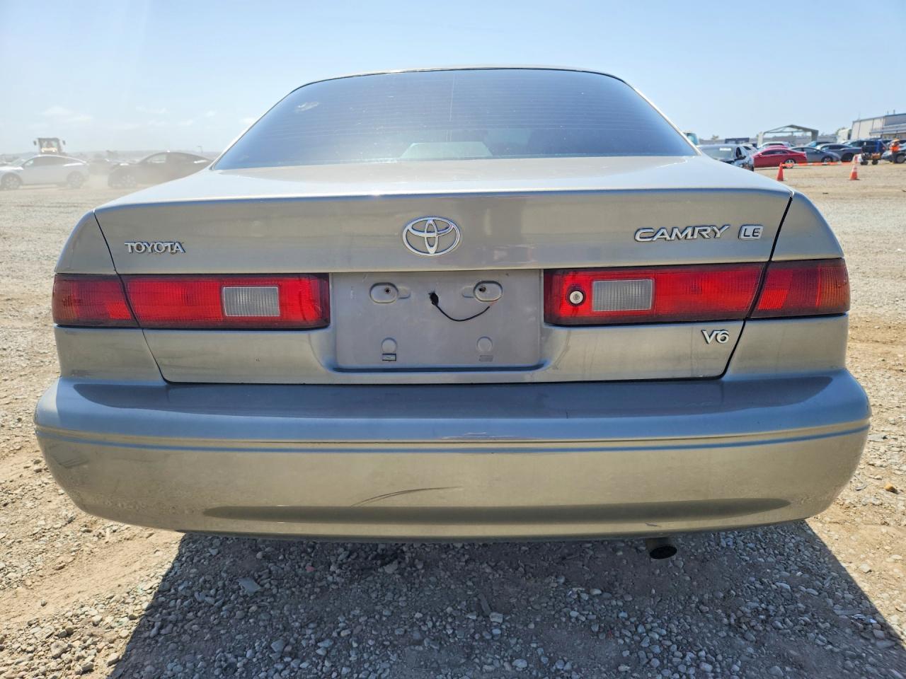 1999 Toyota Camry Le V6 - Image 6