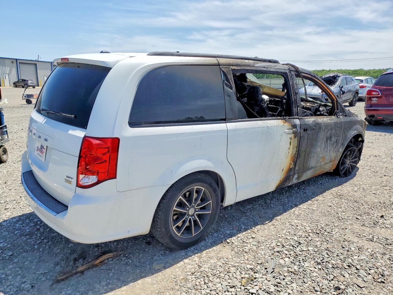 2019 Dodge Grand Caravan Gt - Image 3