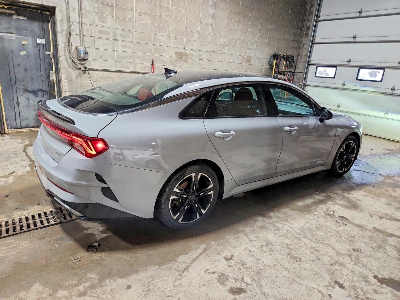 2023 Kia K5 Gt-Line - Фото 3