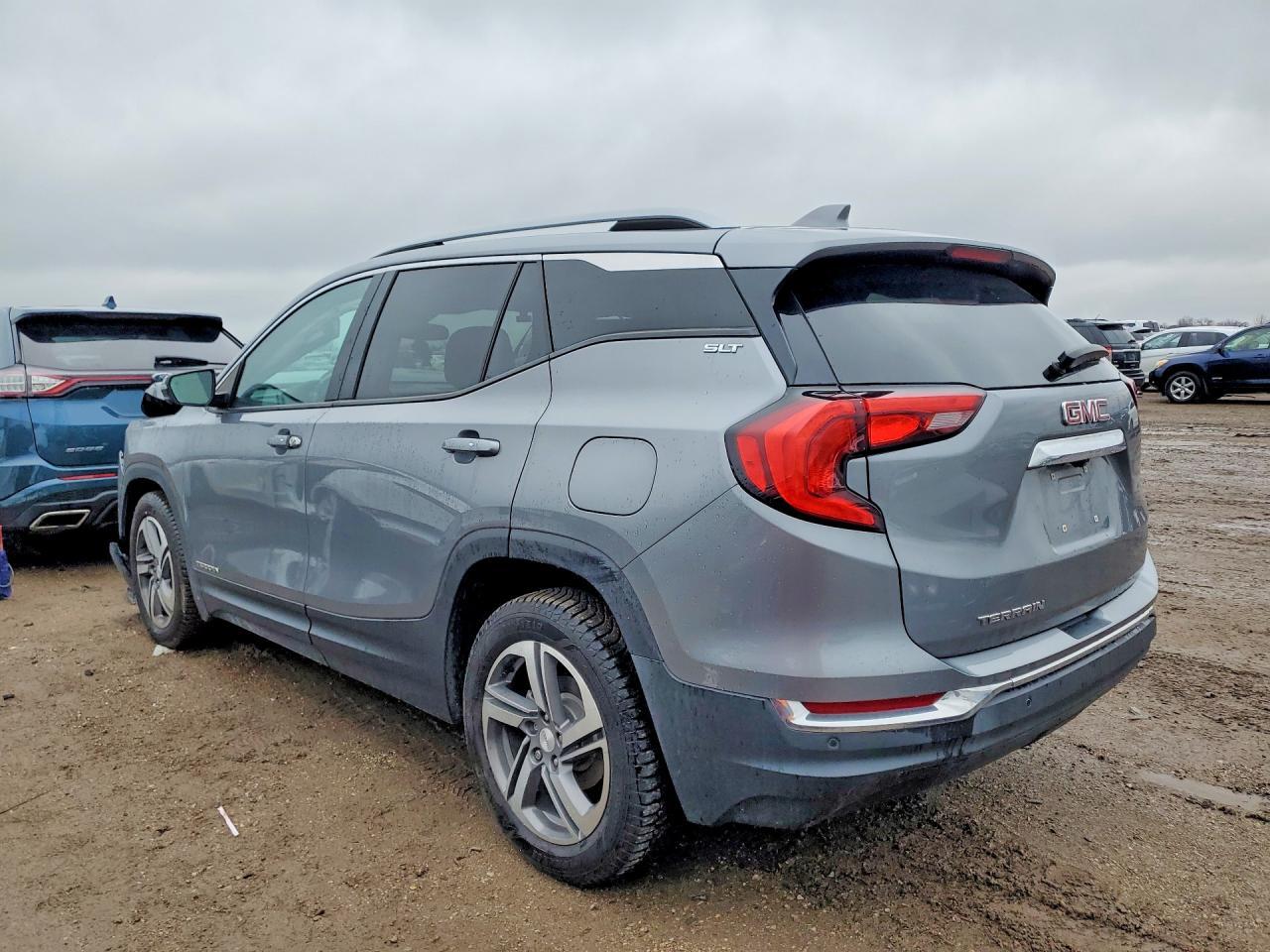 2021 GMC Terrain Slt - Фото 2
