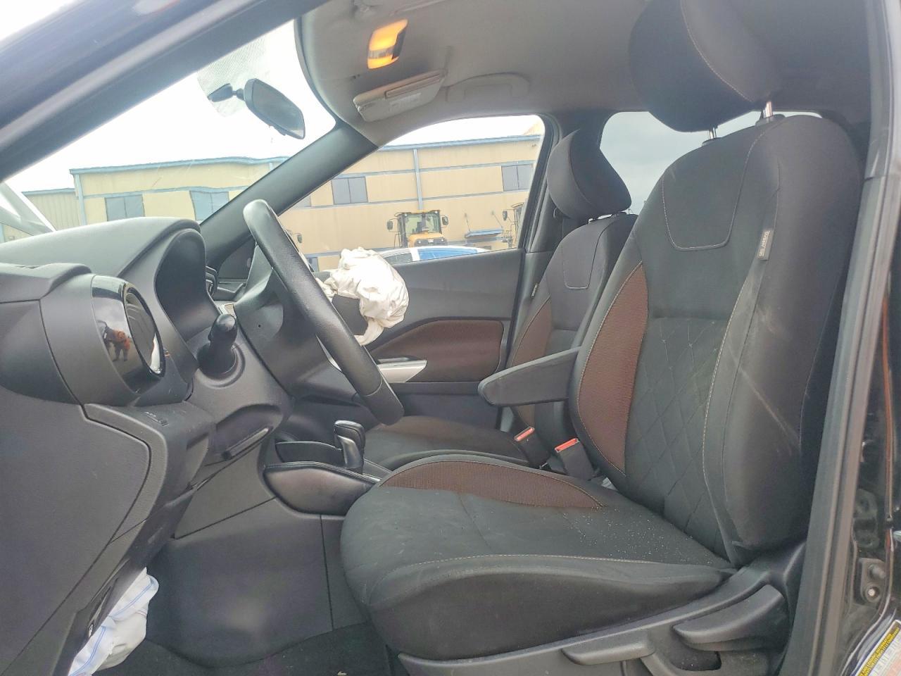 2019 Nissan Kicks Sr - Image 7