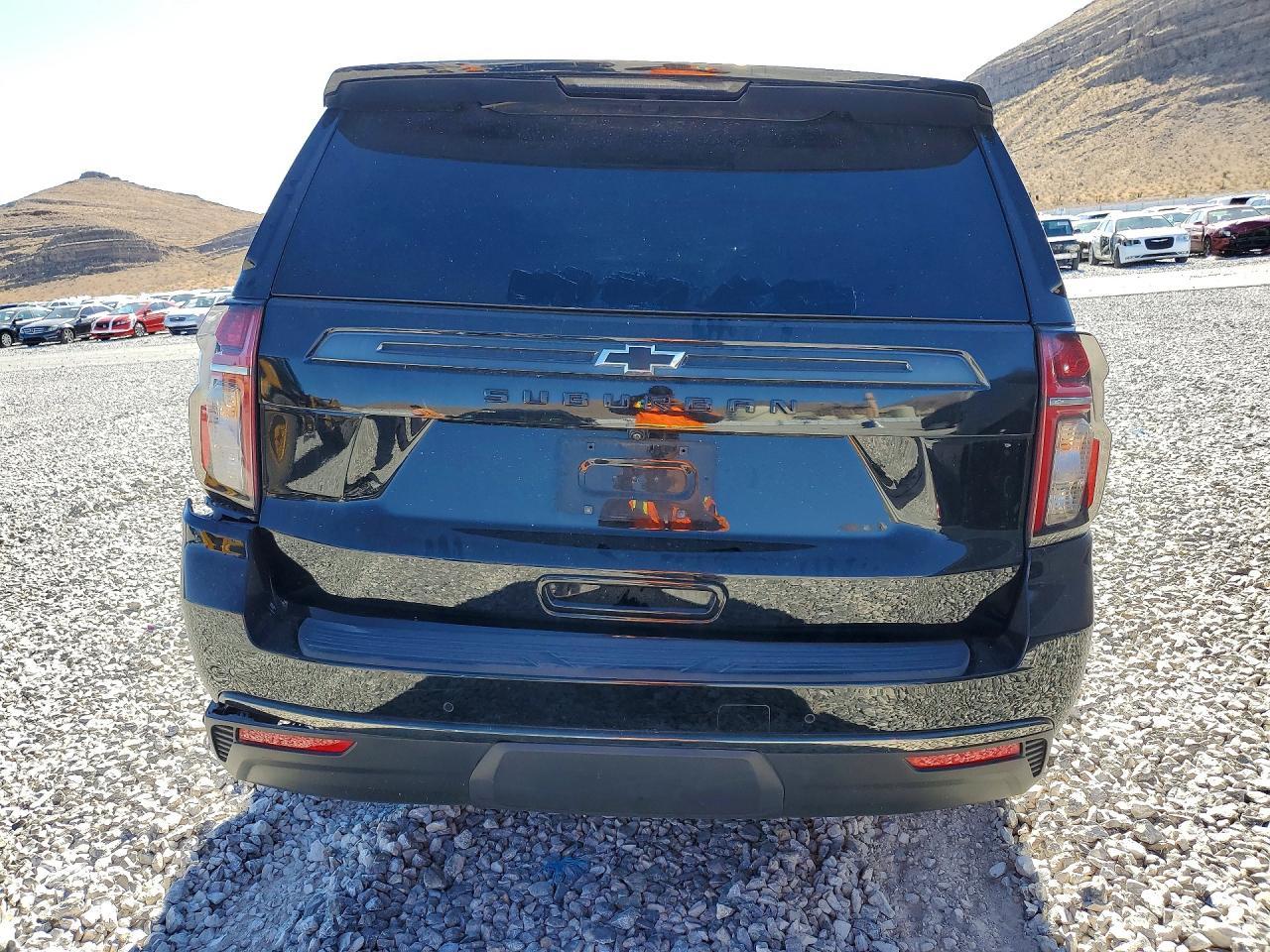 2021 Chevrolet Suburban K1500 Z71 - Image 6