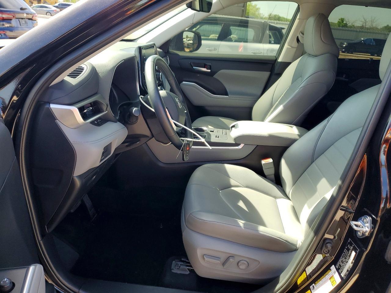 2021 Toyota Highlander Hybrid Xle - Image 7