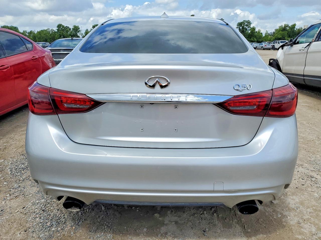 2018 Infiniti Q50 3.0T Luxe - Фото 7