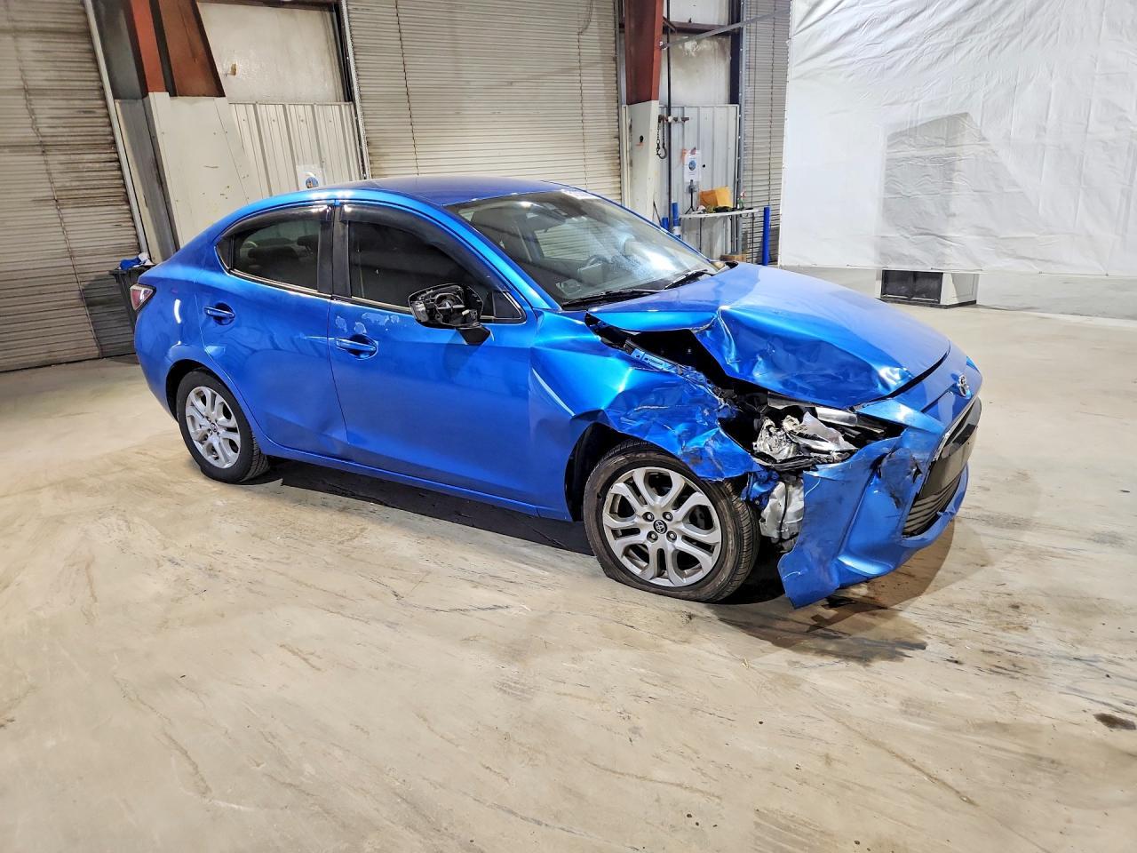 2017 Toyota Yaris Ia Base - Фото 4