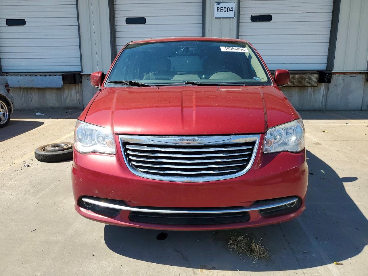 2015 Chrysler Town & Country Touri - Фото 5