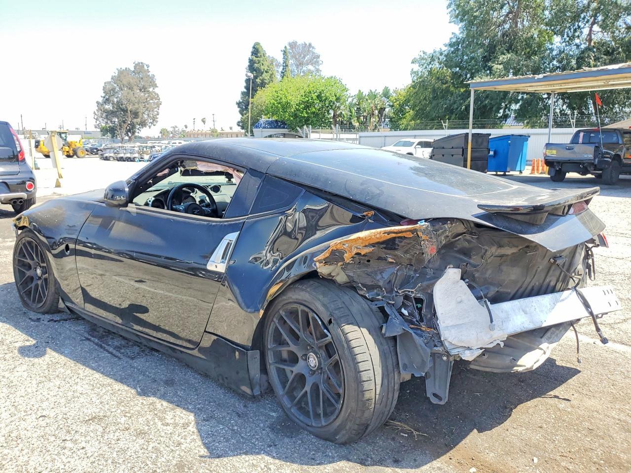 2017 Nissan 370Z Base - Фото 2