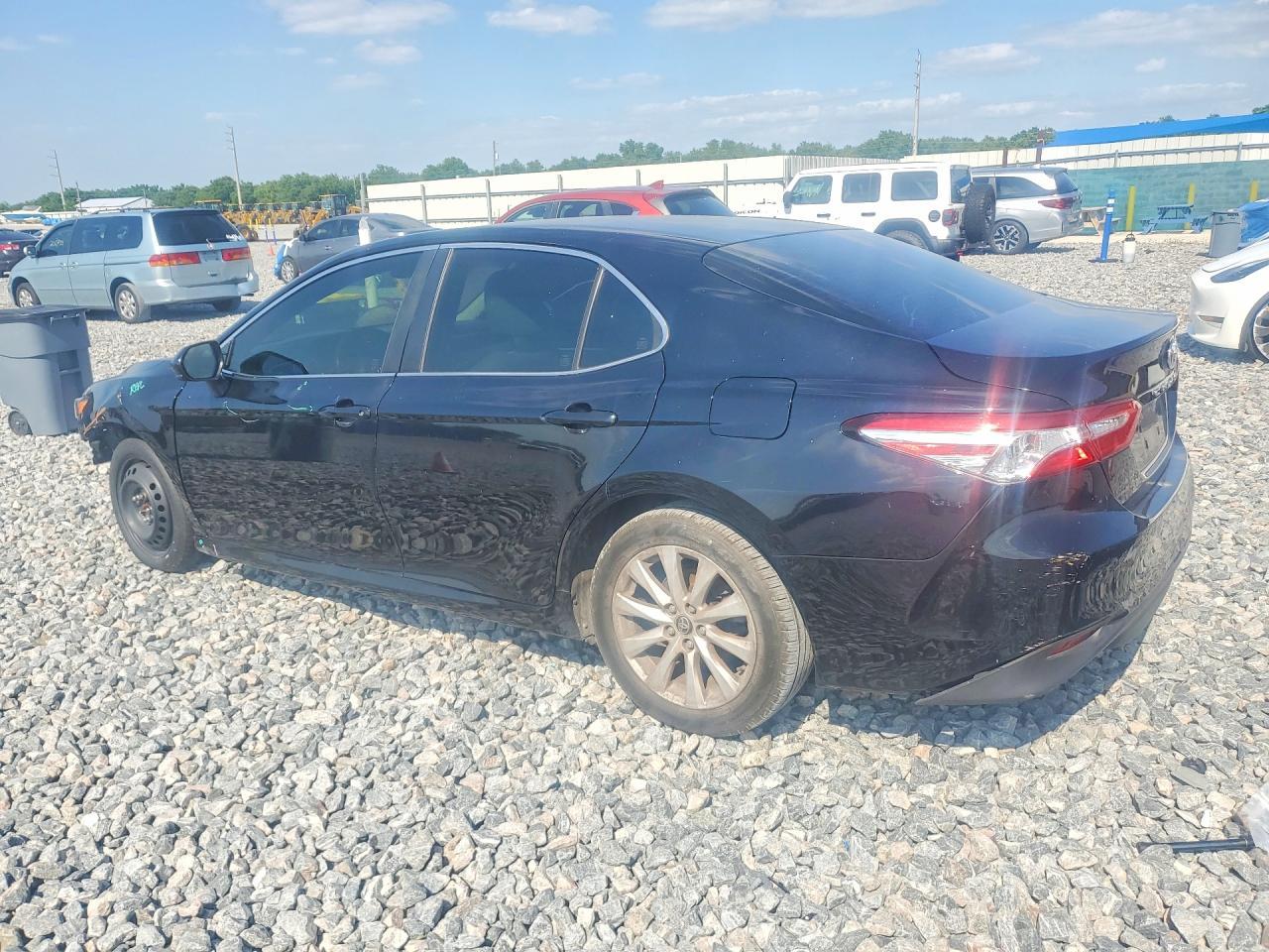 2018 Toyota Camry Le - Image 2