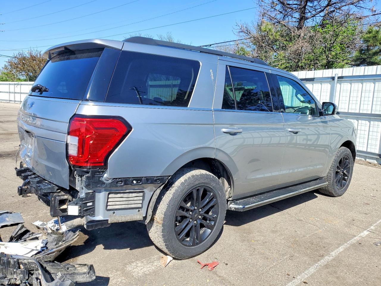 2022 Ford Expedition Xlt - Фото 3