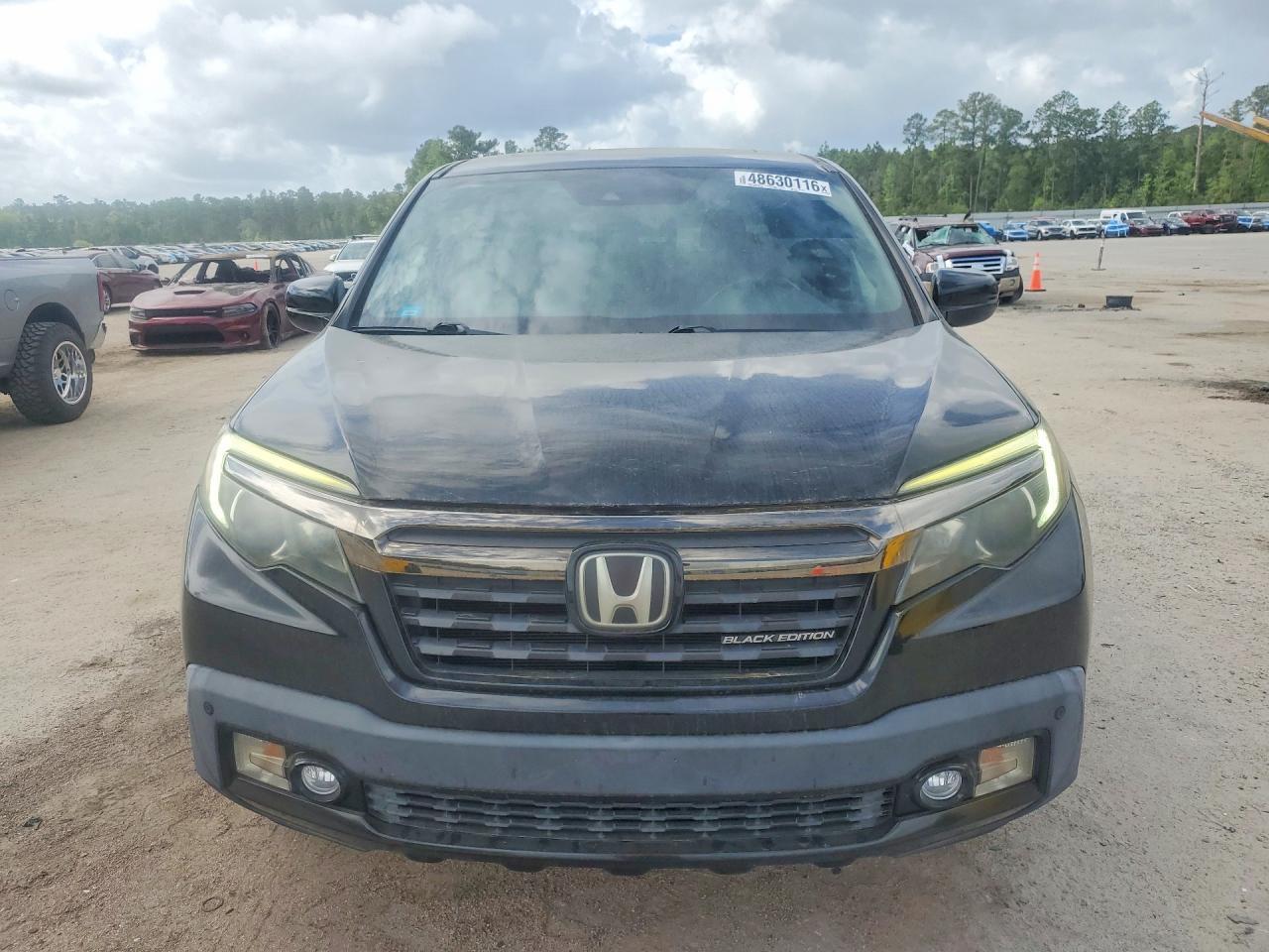 2017 Honda Ridgeline Black Edition - Image 5