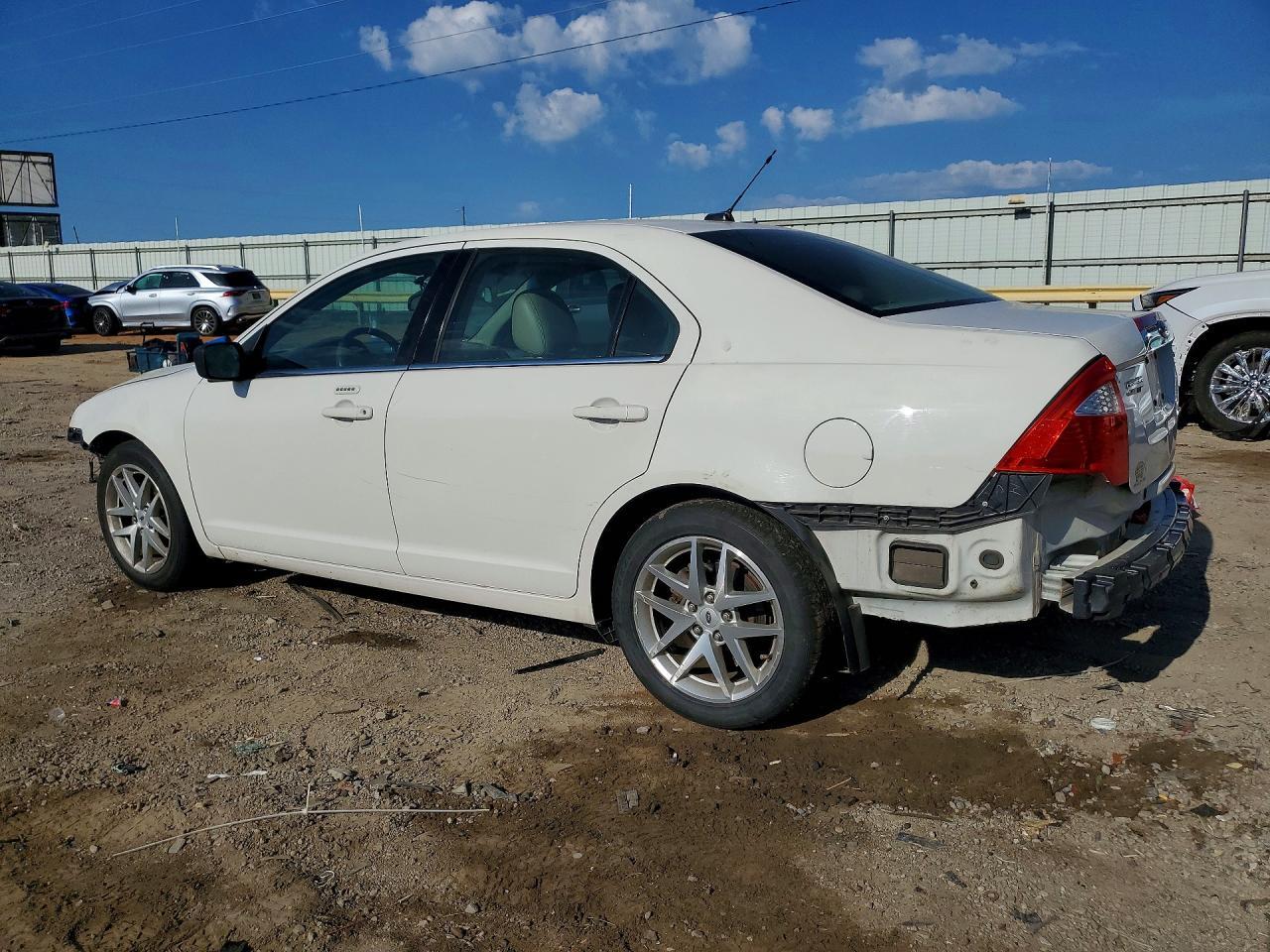 2010 Ford Fusion Sel - Image 2
