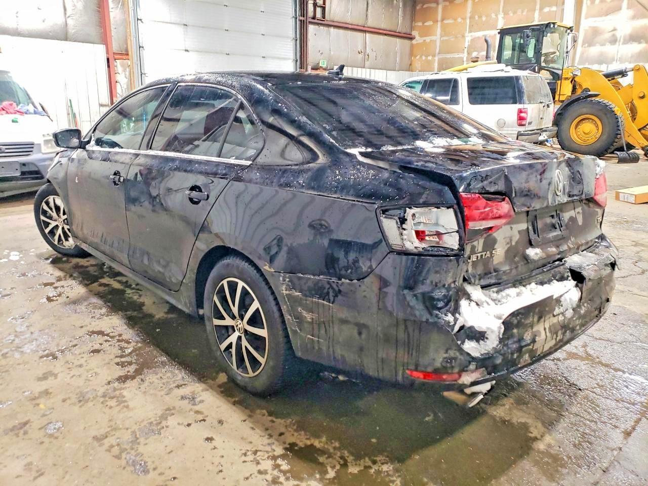 2017 Volkswagen Jetta Se - Image 2