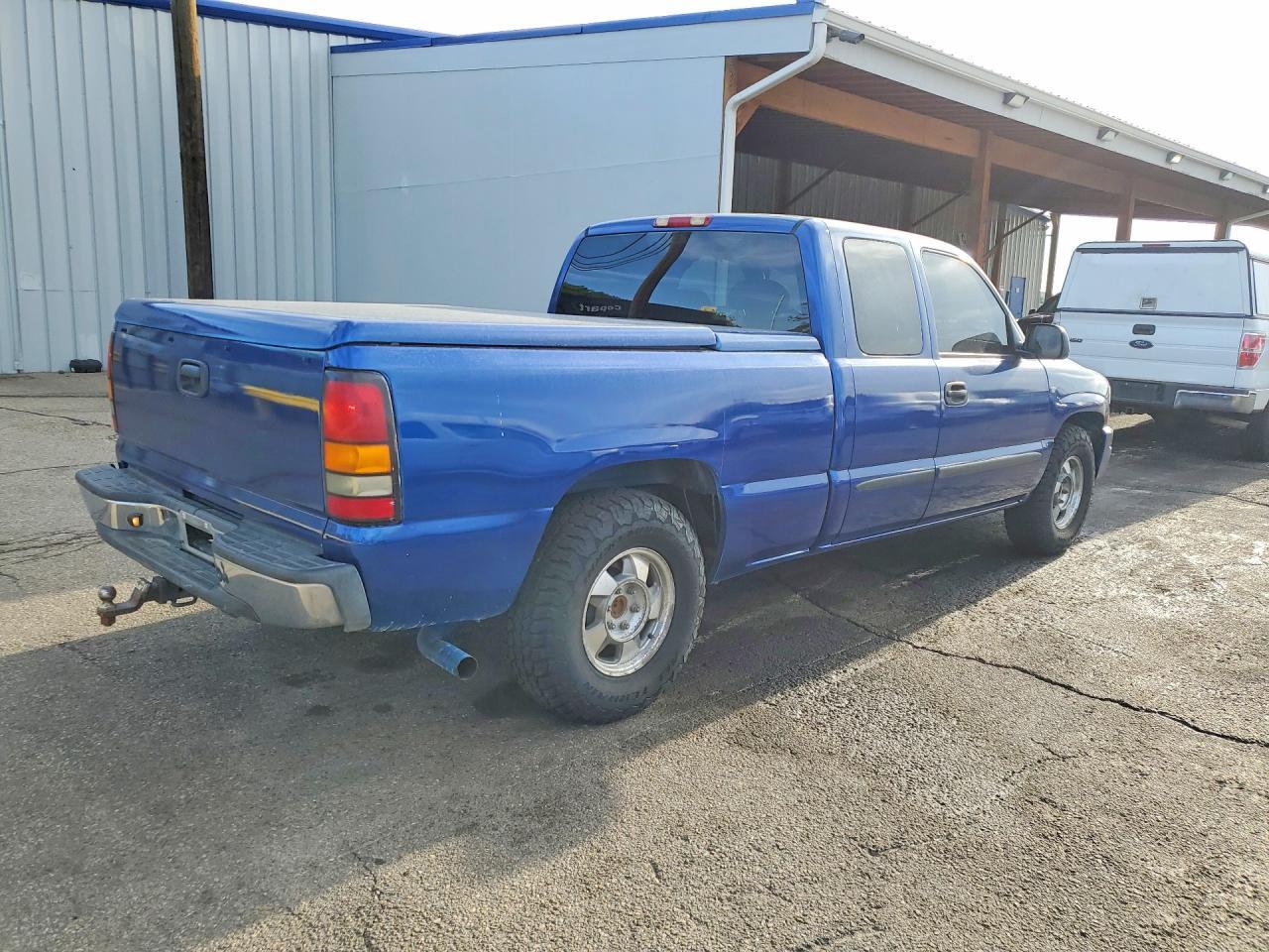 2004 GMC New Sierra C1500 - Фото 3