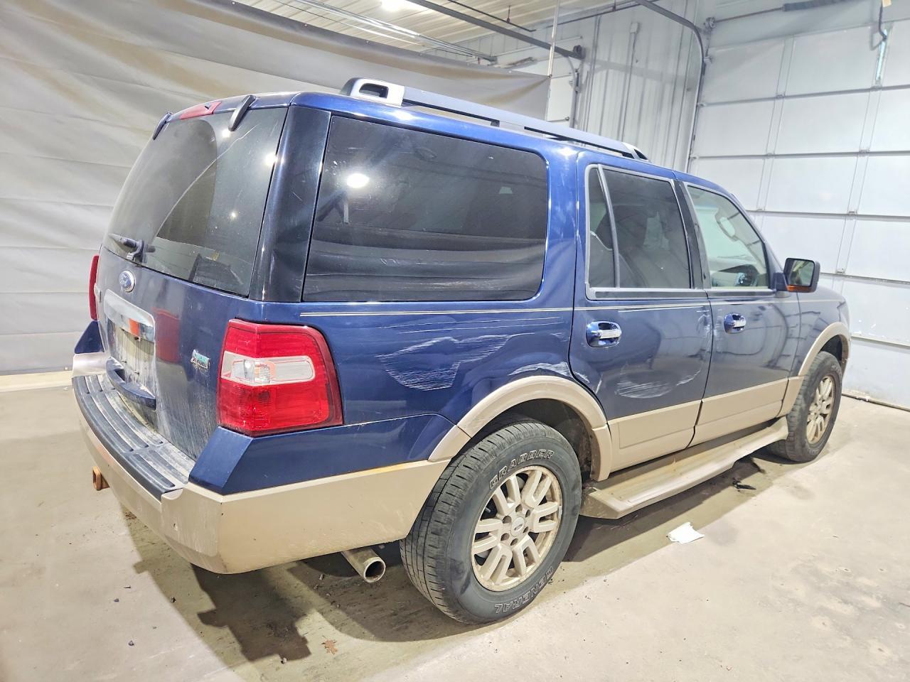 2011 Ford Expedition Xlt - Фото 3