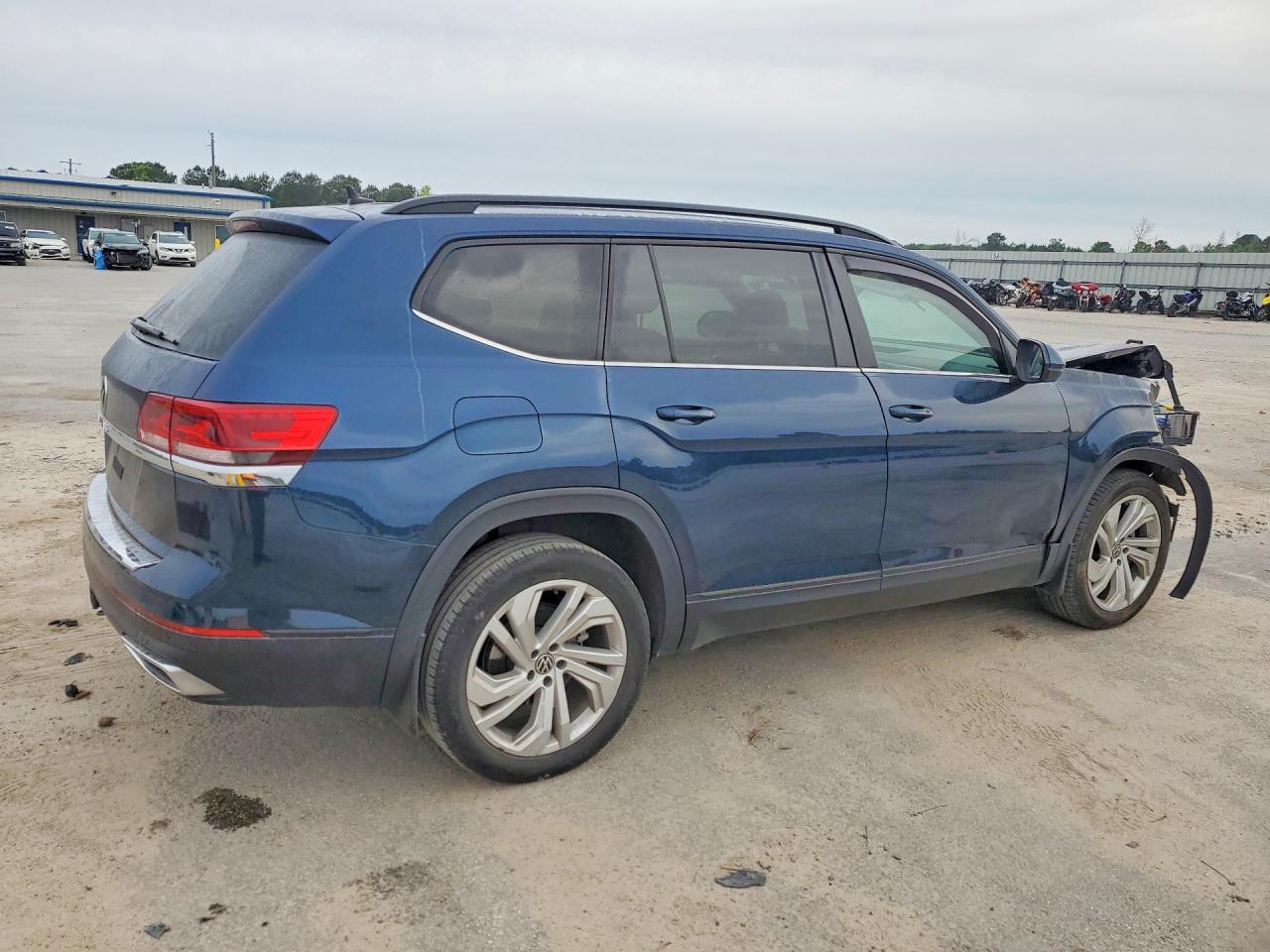 2023 Volkswagen Atlas Se - Фото 3