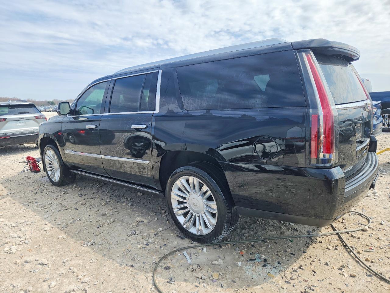 2015 Cadillac Escalade Esv Platinum - Фото 2