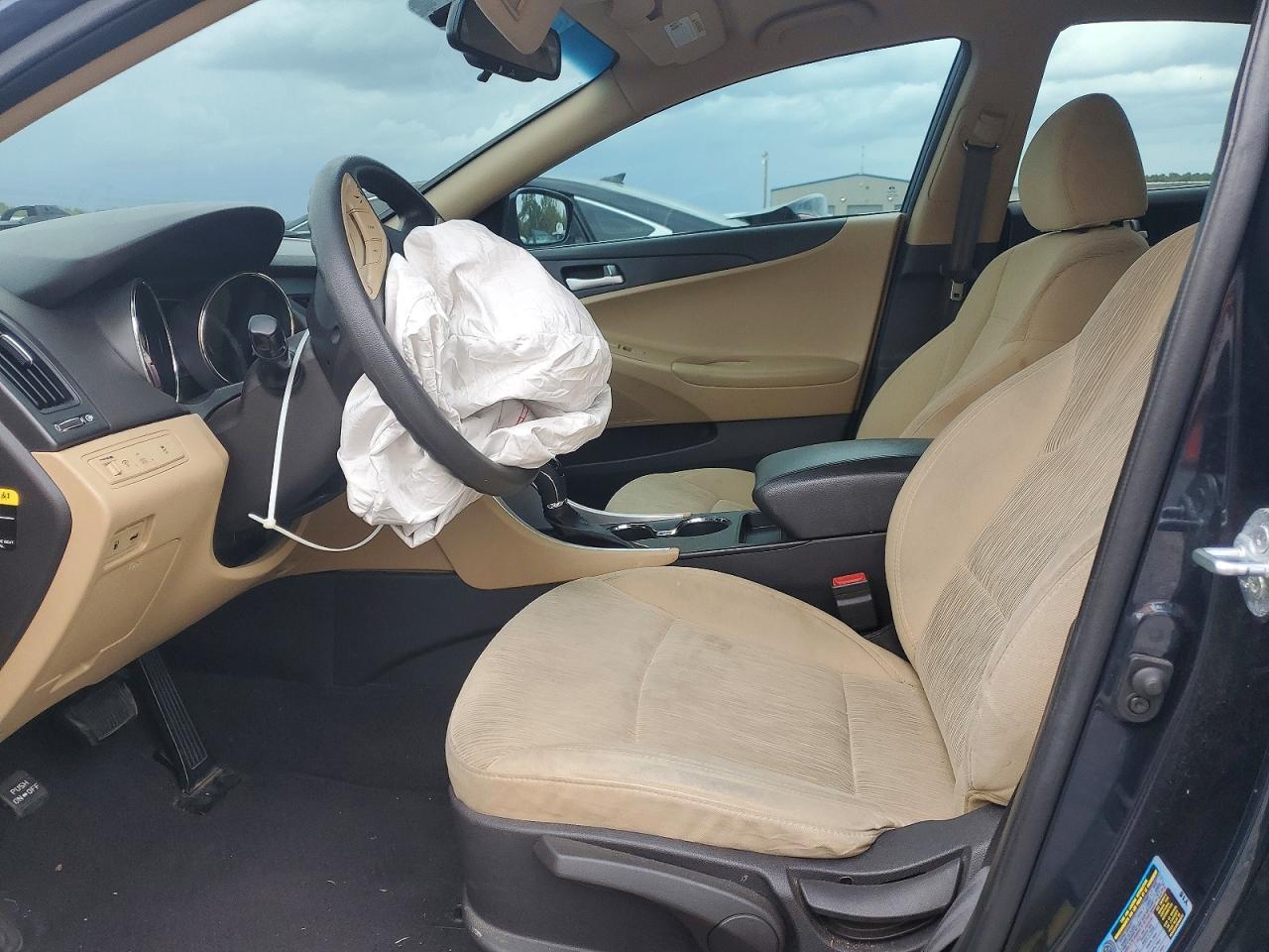 2012 Hyundai Sonata Gls - Image 7