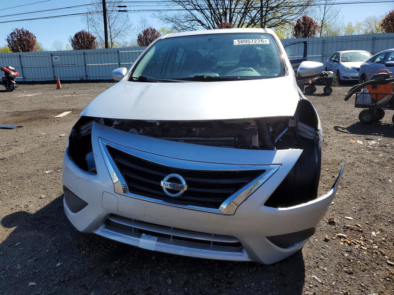 2018 Nissan Versa S Plus - Фото 5