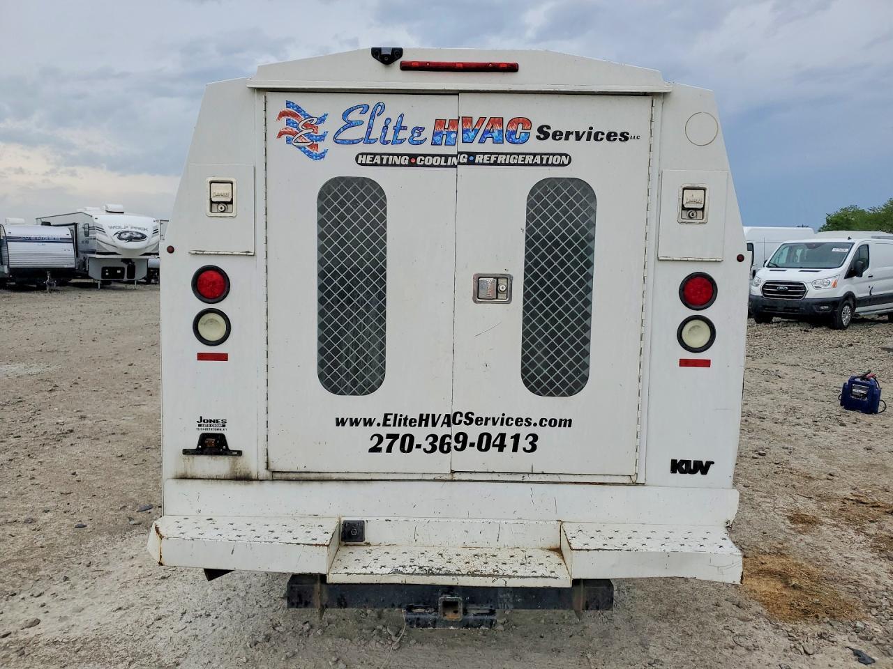2014 Chevrolet Express G3500 - Image 6