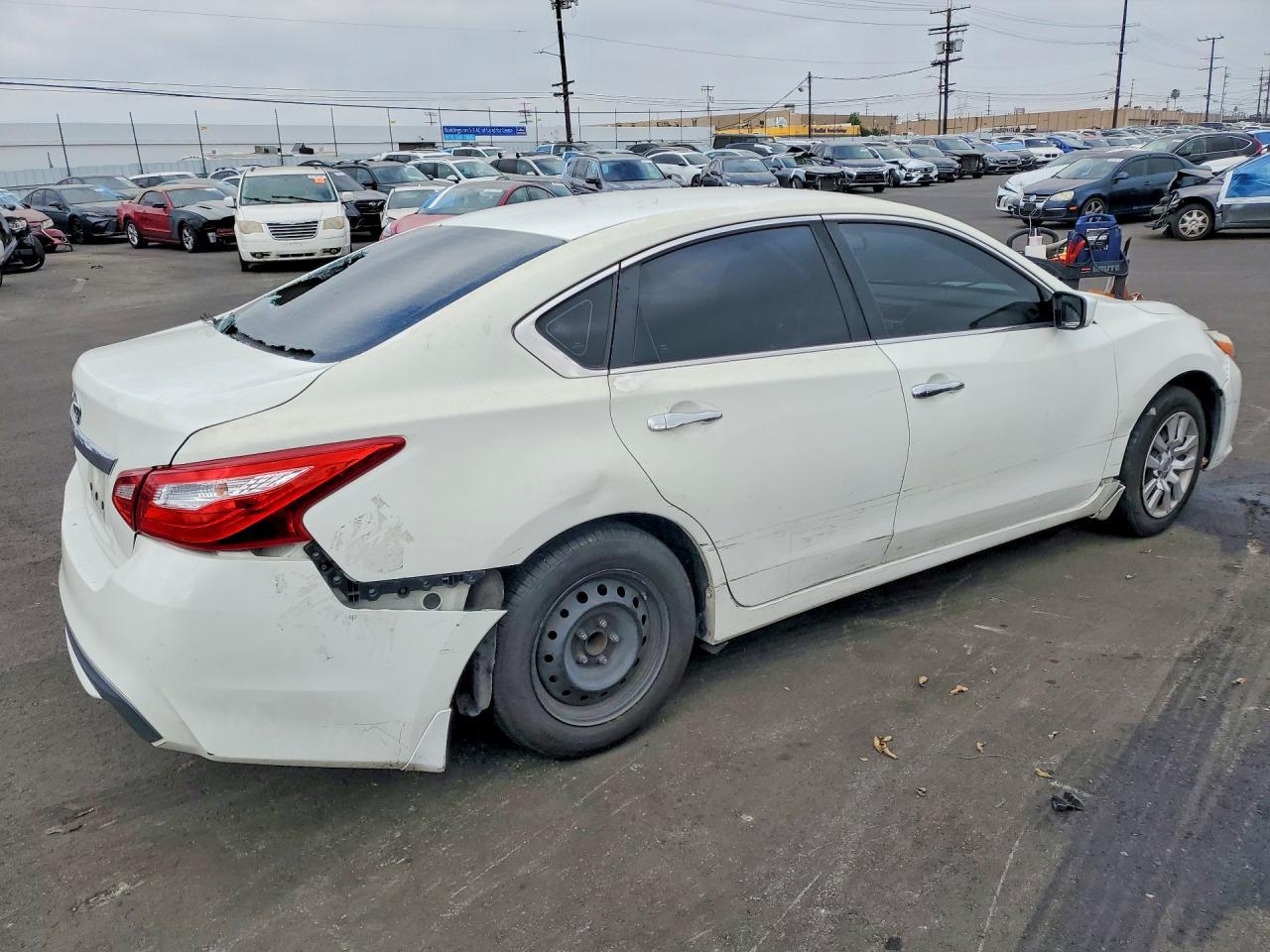 2017 Nissan Altima 2.5 S - Фото 3