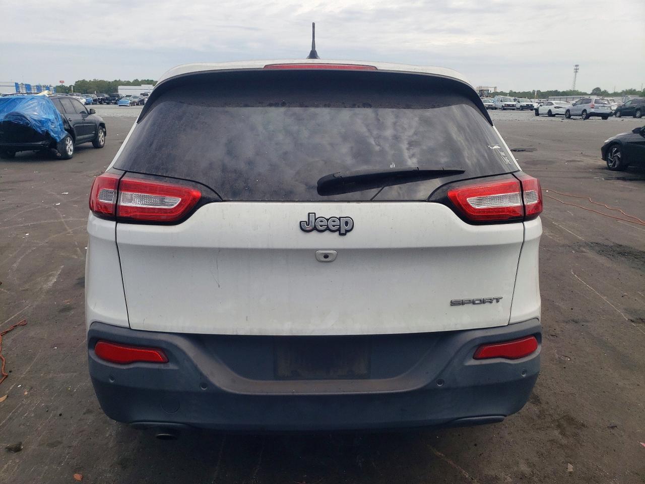 2017 Jeep Cherokee Sport - Фото 6