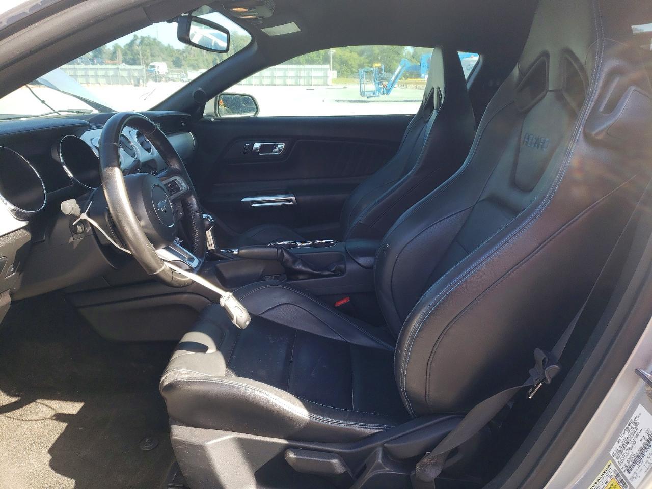 2015 Ford Mustang - Image 7