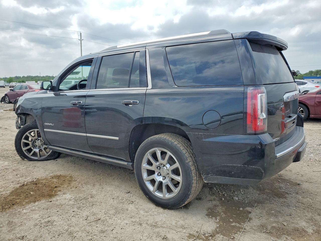 2018 GMC Yukon Denali - Image 2