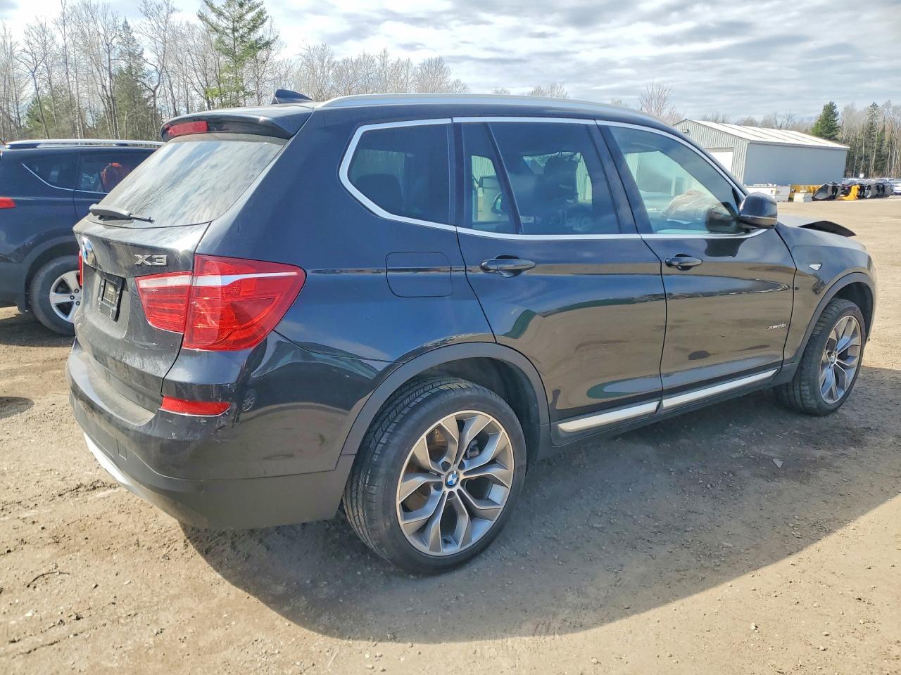 2016 BMW X3 xDrive28I - Фото 3