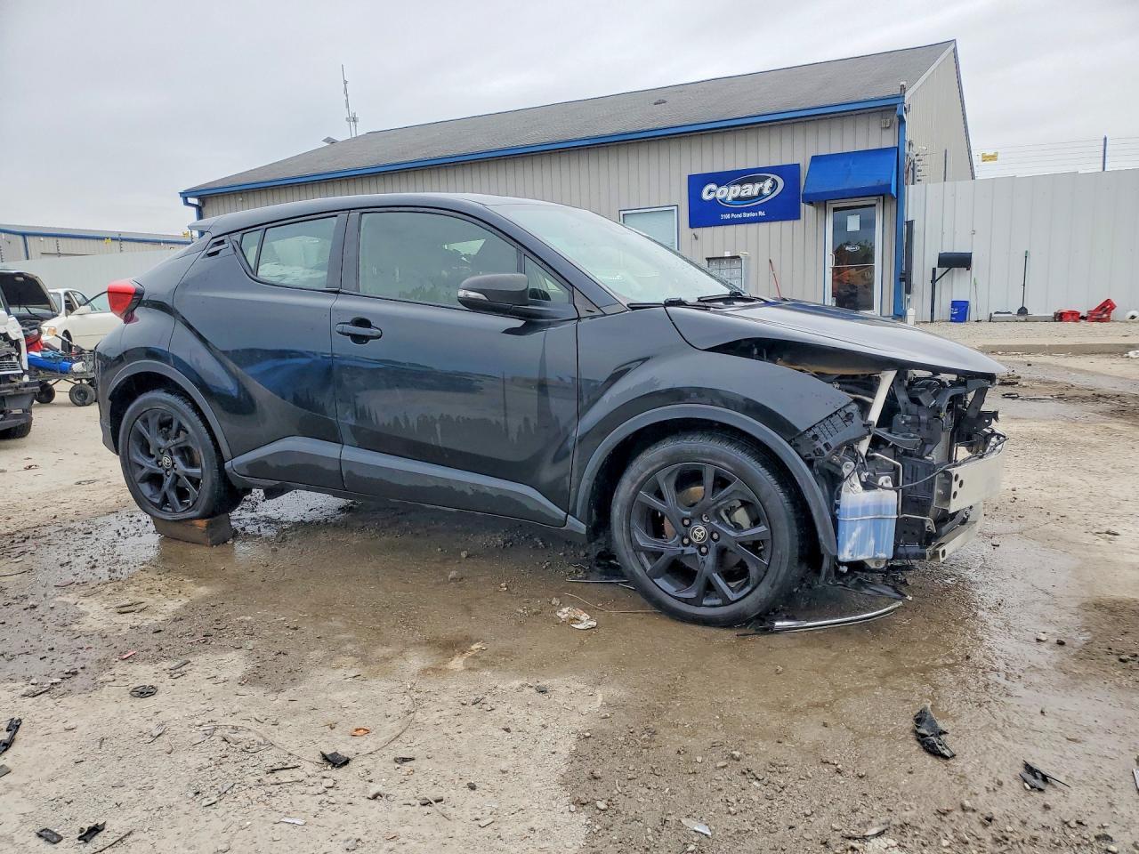 2021 Toyota C-Hr Nightshade - Фото 4
