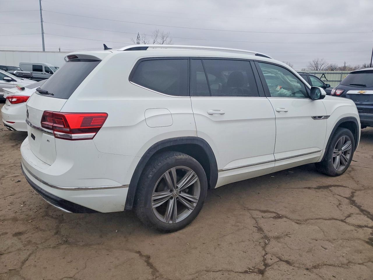 2018 Volkswagen Atlas Se - Фото 3