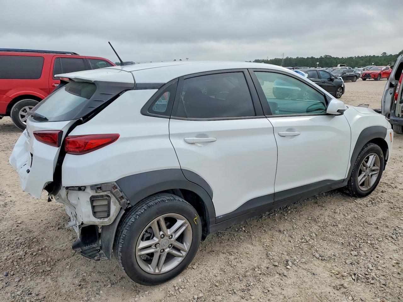 2021 Hyundai Kona Se - Image 3