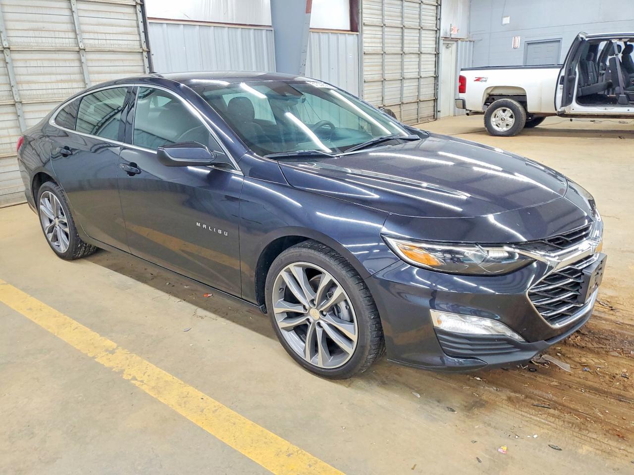 2023 Chevrolet Malibu Lt - Фото 4