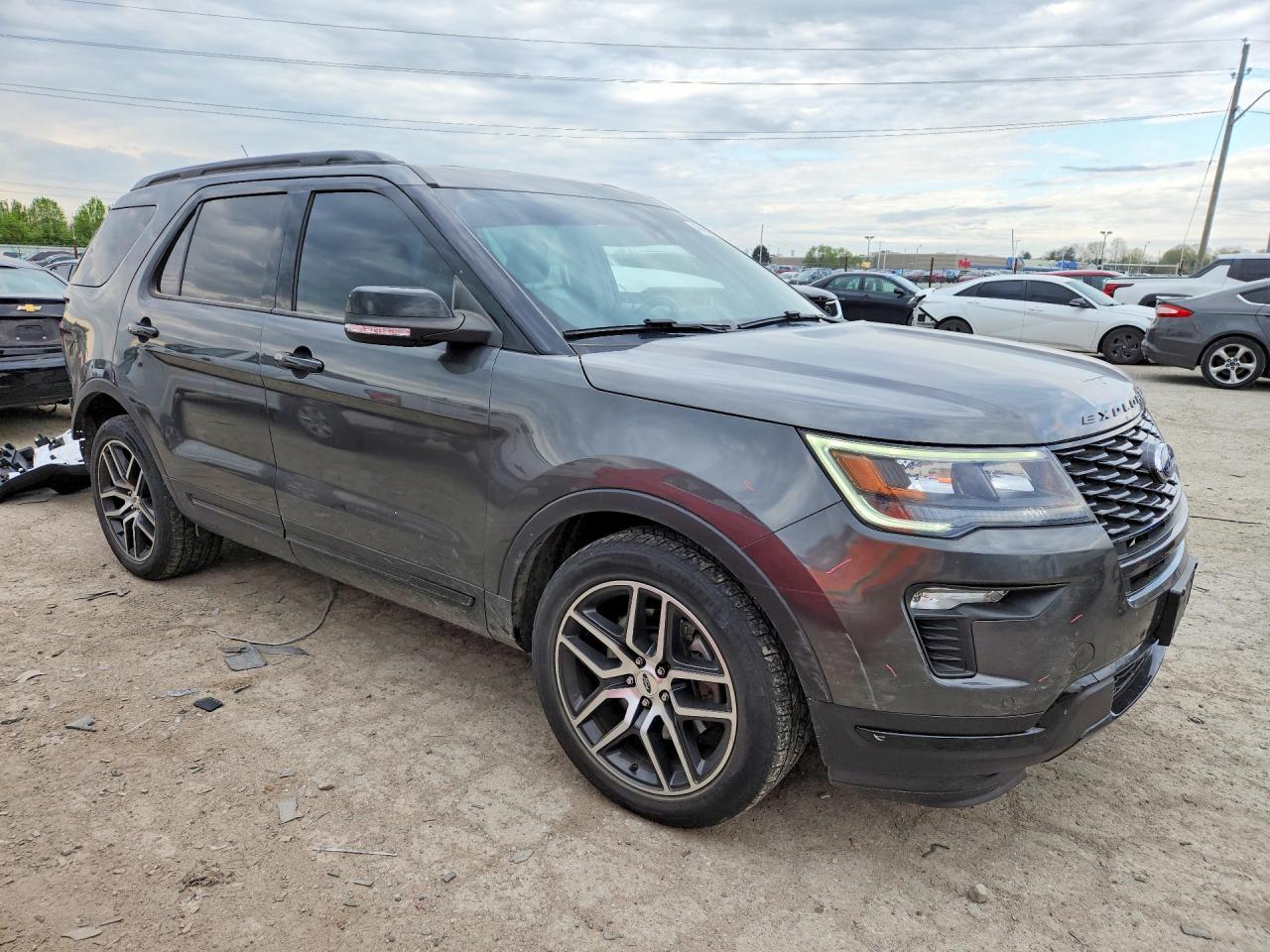 2018 Ford Explorer - Фото 4