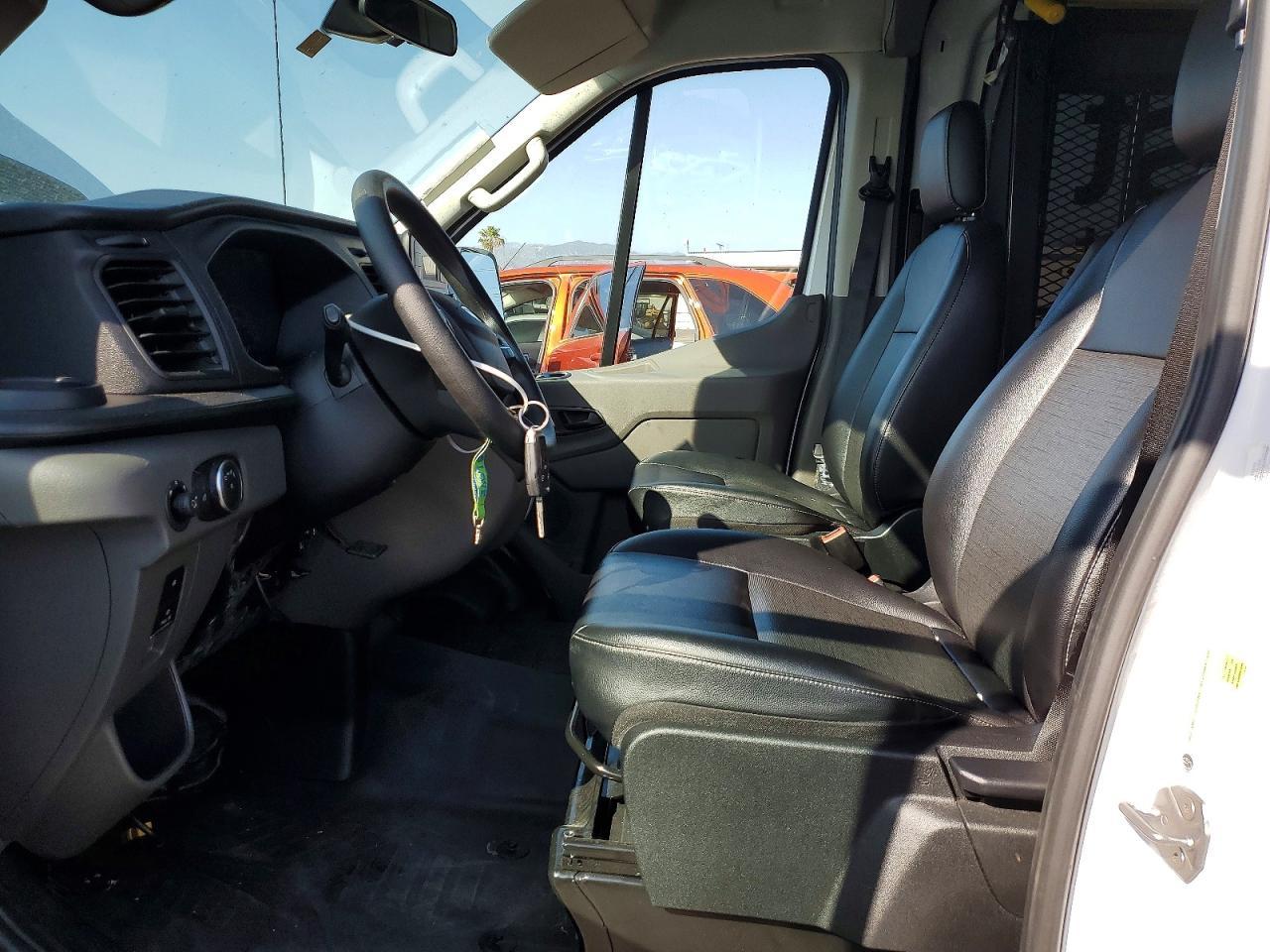 2024 Ford Transit - Фото 7