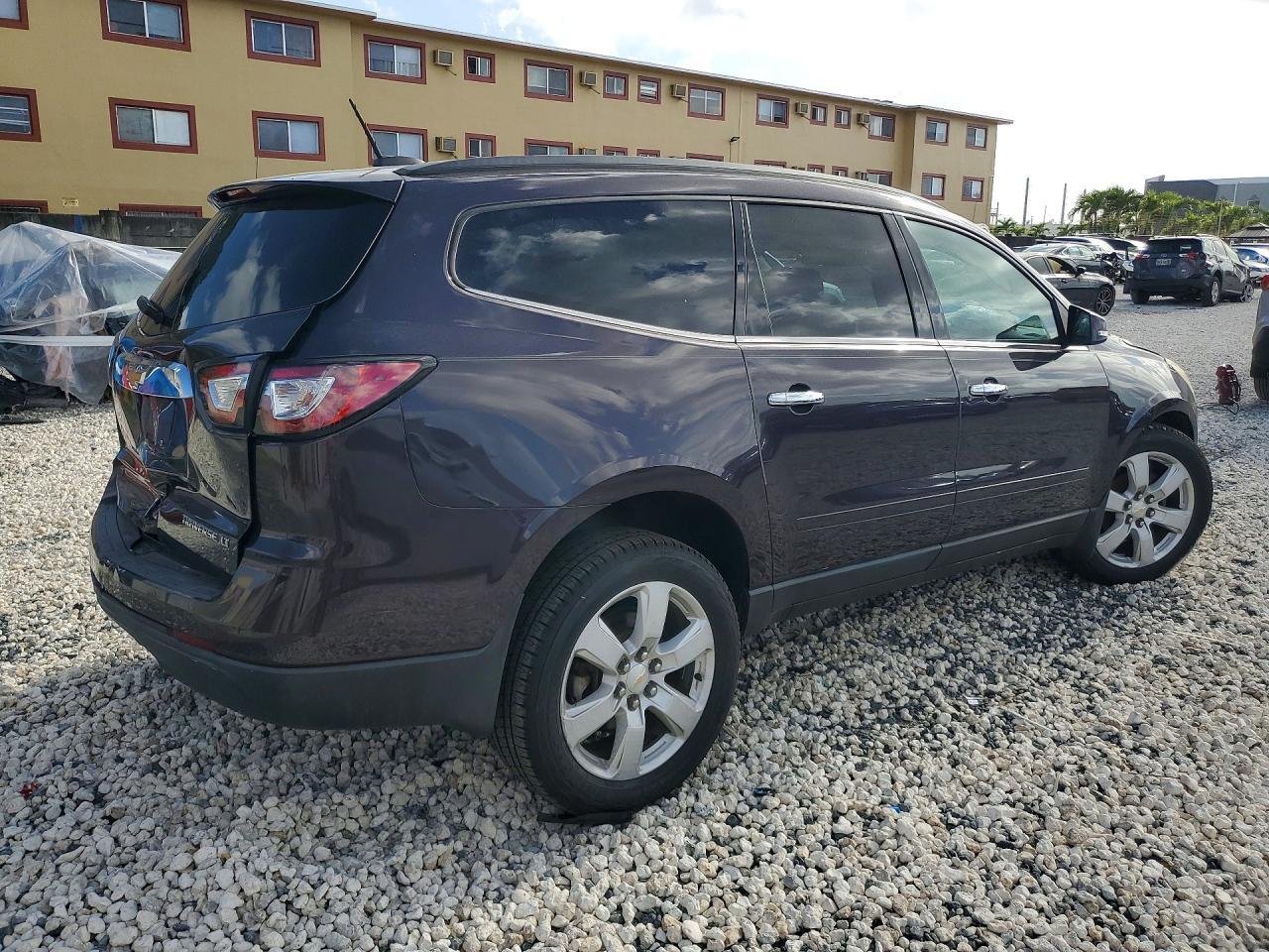 2016 Chevrolet Traverse Lt - Image 3