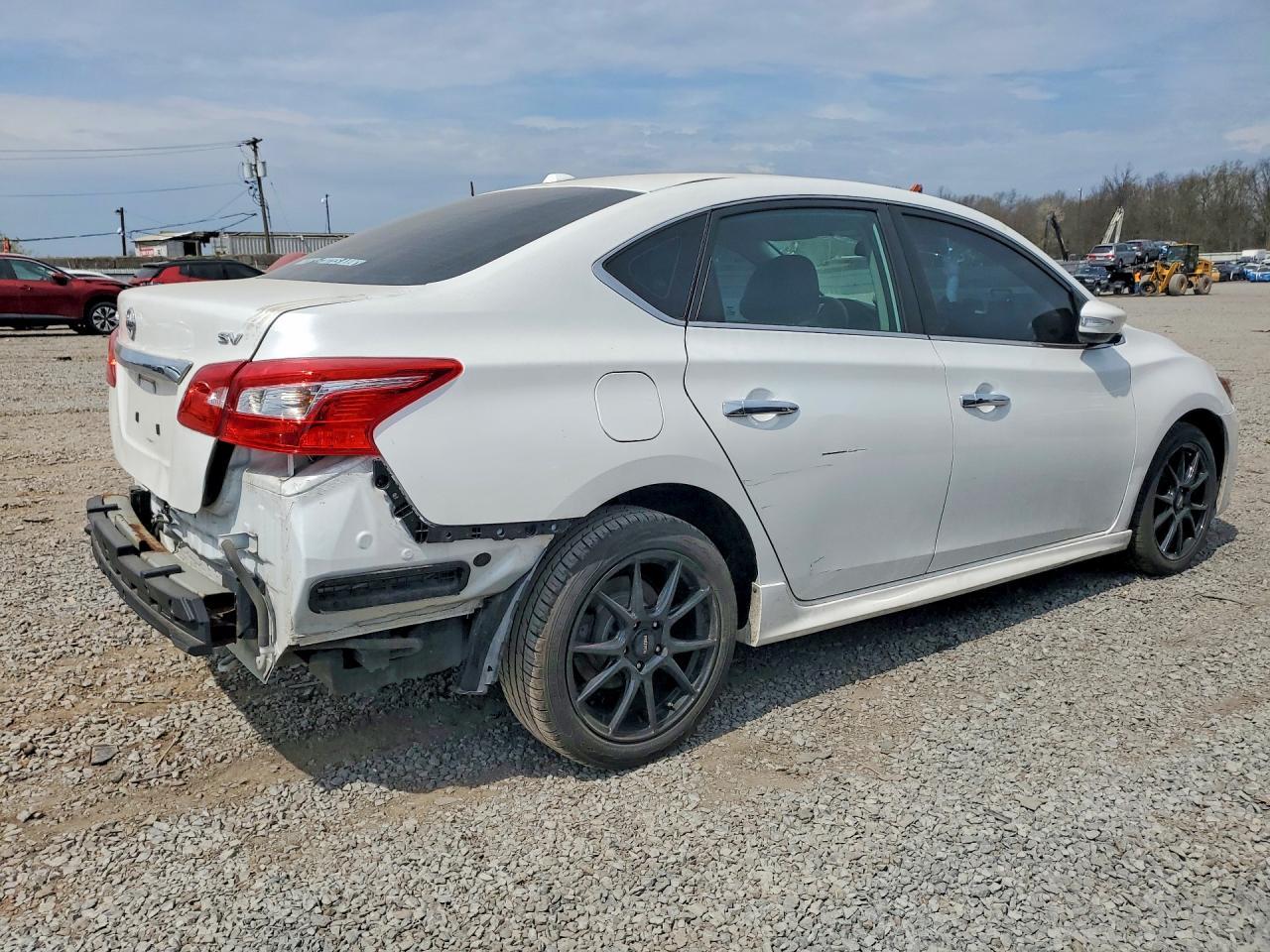 2019 Nissan Sentra Sr - Фото 3