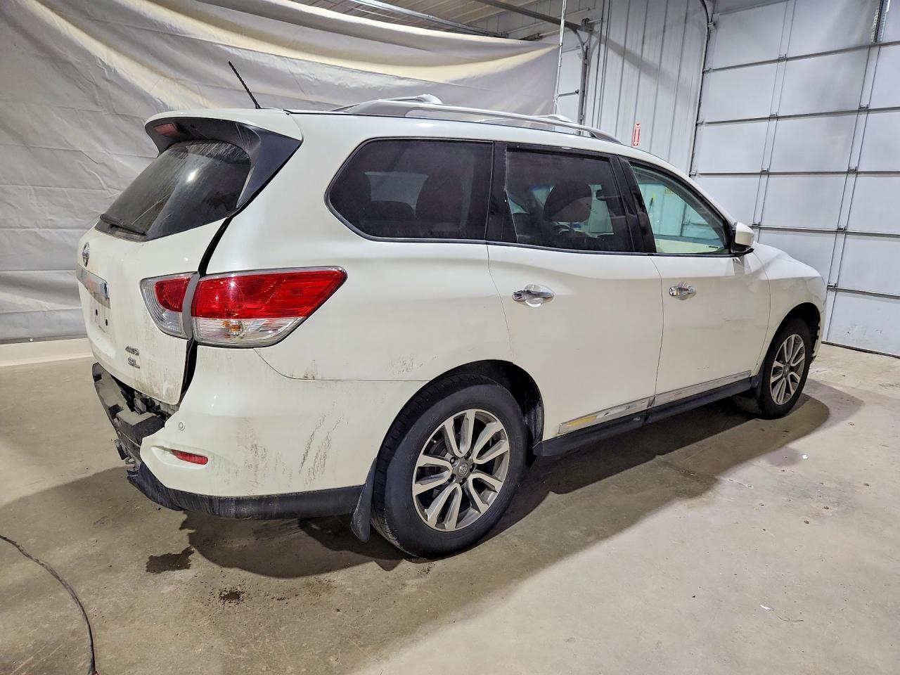 2016 Nissan Pathfinder Sl - Image 3