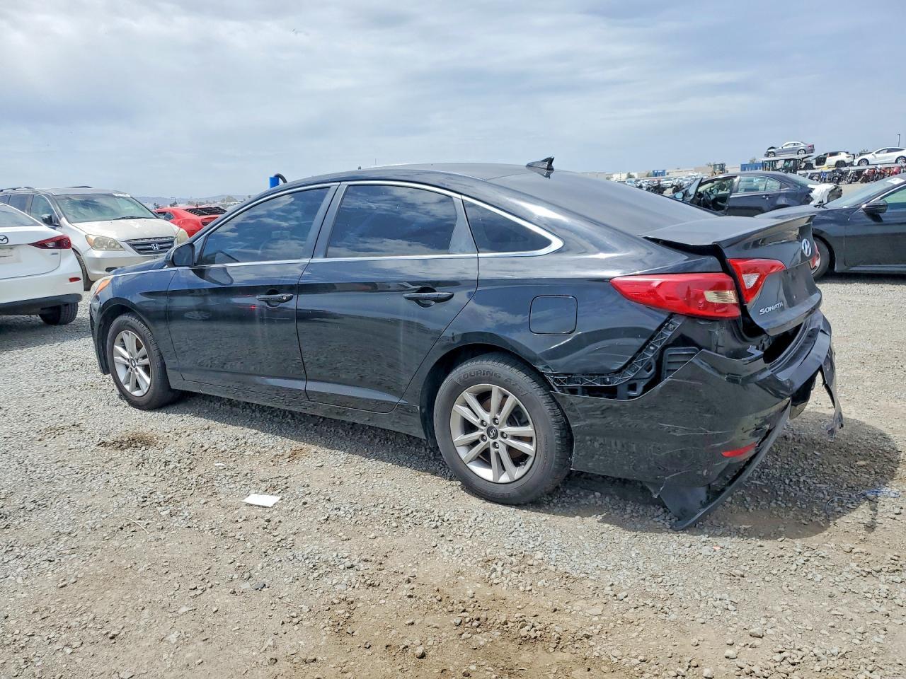 2015 Hyundai Sonata Se - Фото 2