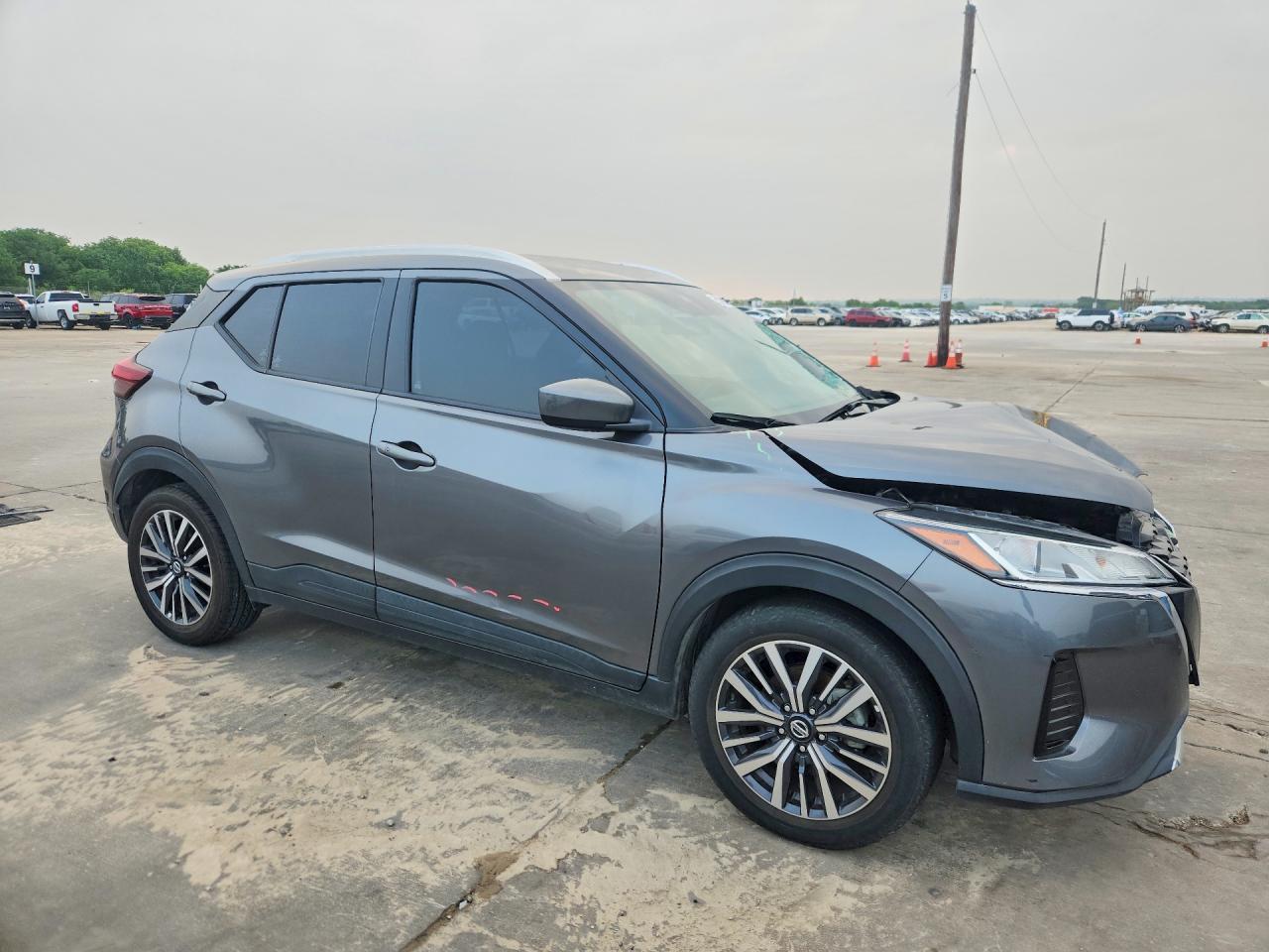 2021 Nissan Kicks Sv - Image 4