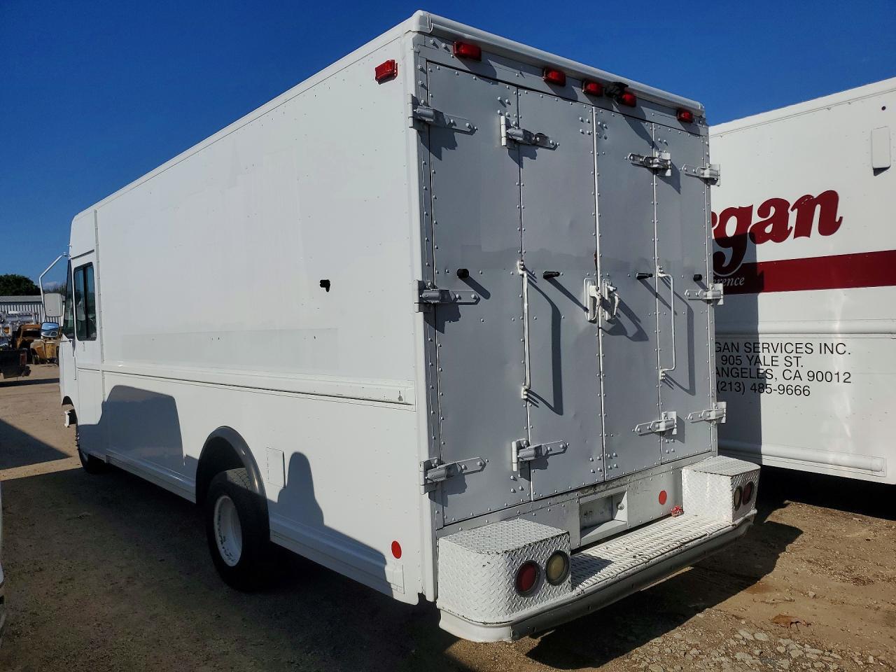 2003 Ford Econoline E350 Super Duty Stripped Chass - Фото 2